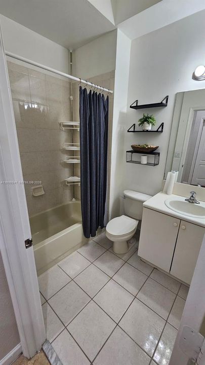 For Sale: $510,000 (5 beds, 3 baths, 2024 Square Feet)