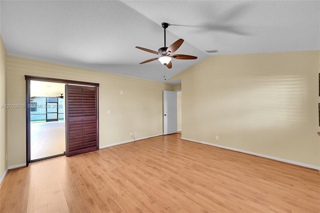 В аренду: $4,950 (4 спален, 2 ванн, 2220 Квадратных фут)