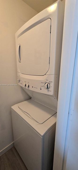 En Venta: $610,000 (1 camas, 1 baños, 812 Pies cuadrados)