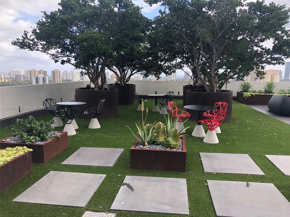 En Renta: $2,950 (0 camas, 0 baños, 0 Pies cuadrados)