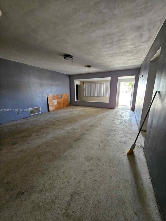 For Sale: $499,900 (3 beds, 2 baths, 1666 Square Feet)