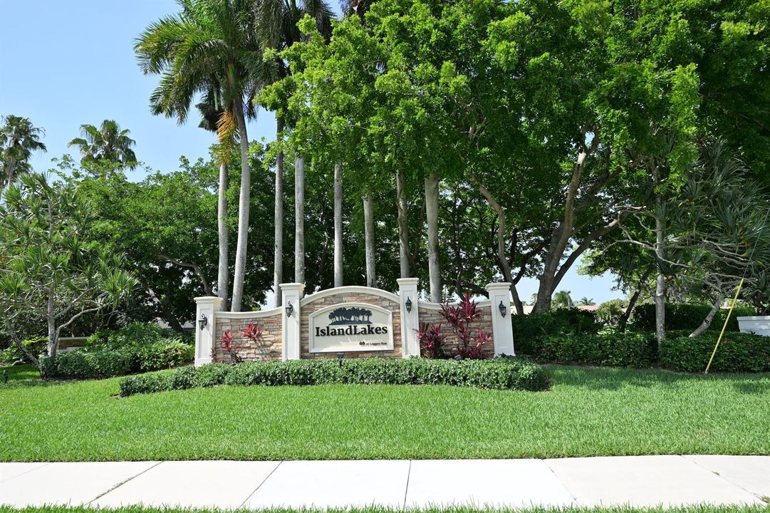 11741 Island Lakes Ln_52