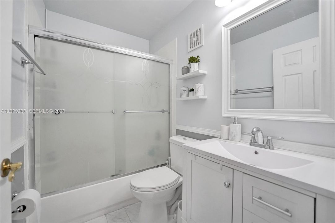 На продажу: $449,900 (3 спален, 2 ванн, 1468 Квадратных фут)