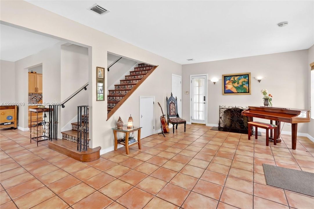 En Venta: $1,450,000 (4 camas, 3 baños, 2984 Pies cuadrados)