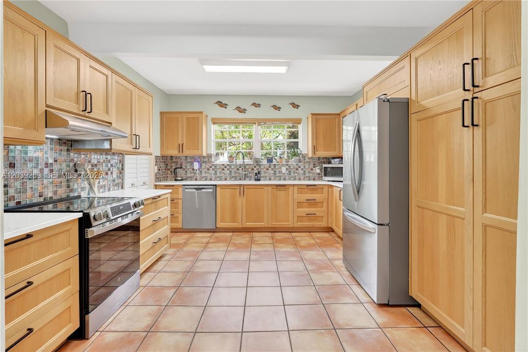 En Venta: $1,450,000 (4 camas, 3 baños, 2984 Pies cuadrados)
