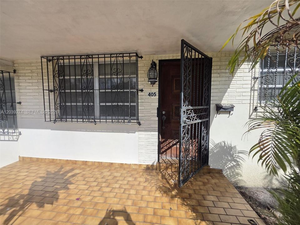 En Venta: $489,900 (3 camas, 3 baños, 2008 Pies cuadrados)