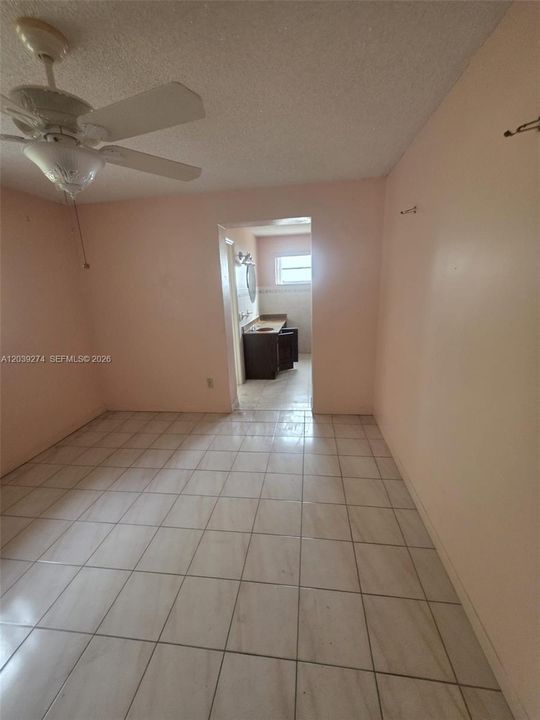 En Venta: $489,900 (3 camas, 3 baños, 2008 Pies cuadrados)