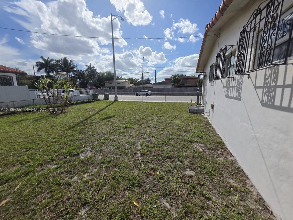 En Venta: $489,900 (3 camas, 3 baños, 2008 Pies cuadrados)