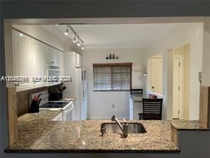 В аренду: $2,200 (2 спален, 2 ванн, 1380 Квадратных фут)