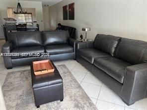 В аренду: $2,200 (2 спален, 2 ванн, 1380 Квадратных фут)