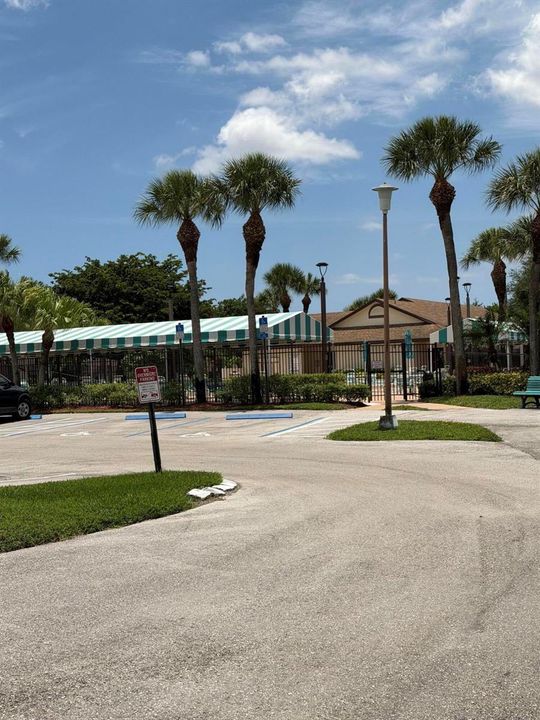 Pool &Clubhouse