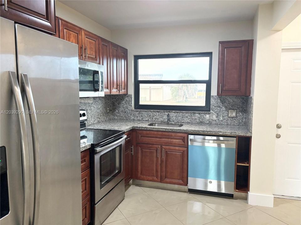 В аренду: $2,625 (2 спален, 2 ванн, 1200 Квадратных фут)