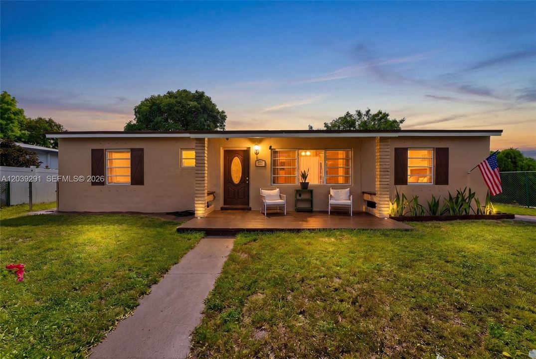 En Venta: $495,000 (4 camas, 2 baños, 1200 Pies cuadrados)