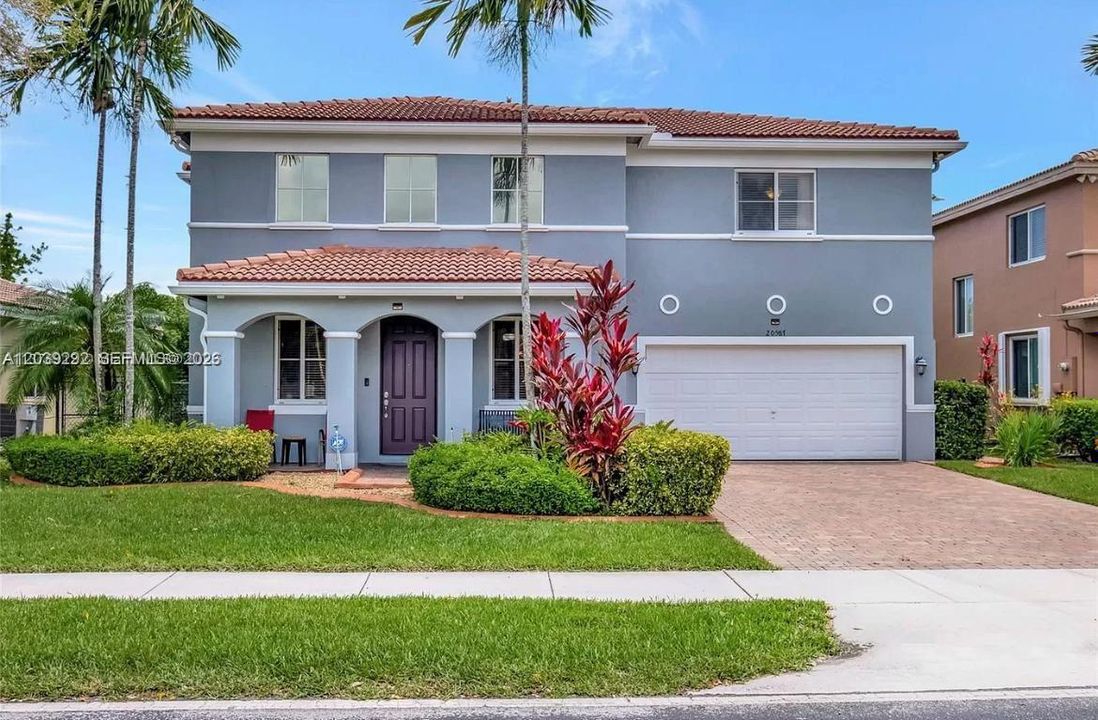 For Rent: $4,000 (3 beds, 2 baths, 2713 Square Feet)