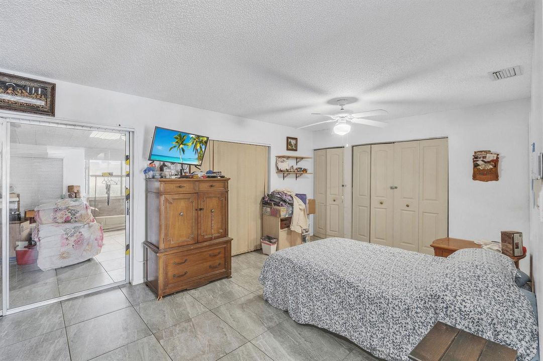6 Bedroom A (1)