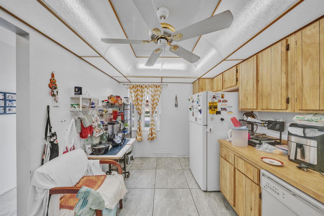 4 Kitchen (3)