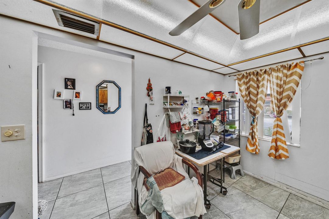 4 Kitchen (4)
