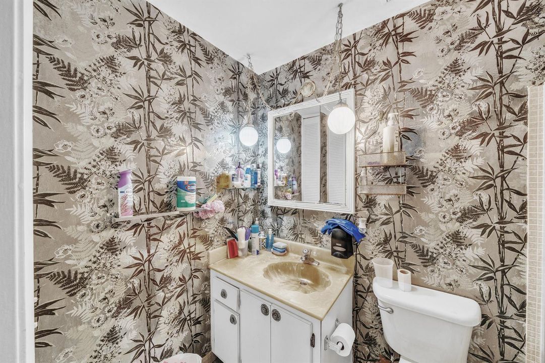 7 Bathroom (1)