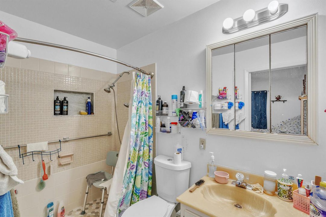 16 Primary Bathroom