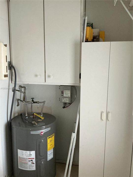 На продажу: $349,900 (2 спален, 2 ванн, 1342 Квадратных фут)