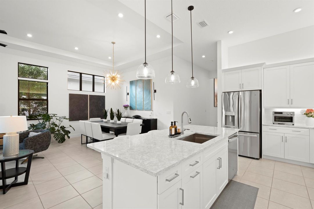 Kitchen-Living