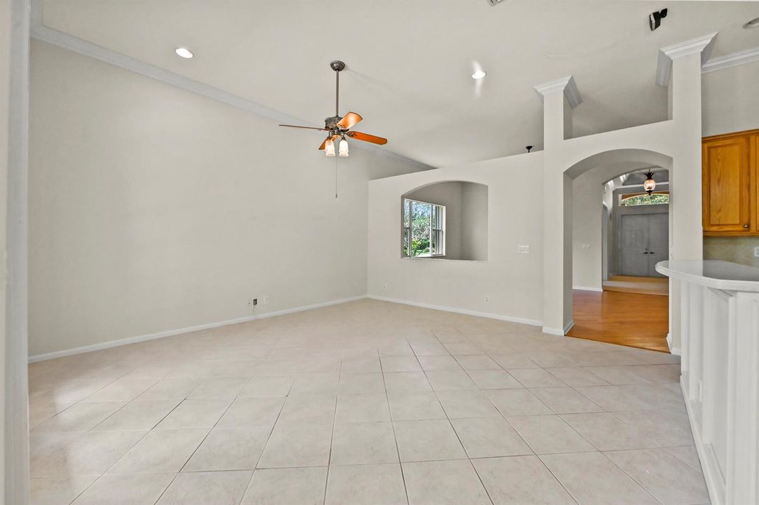 20 Family room 03