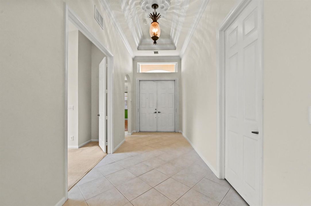 05 Hallway 02