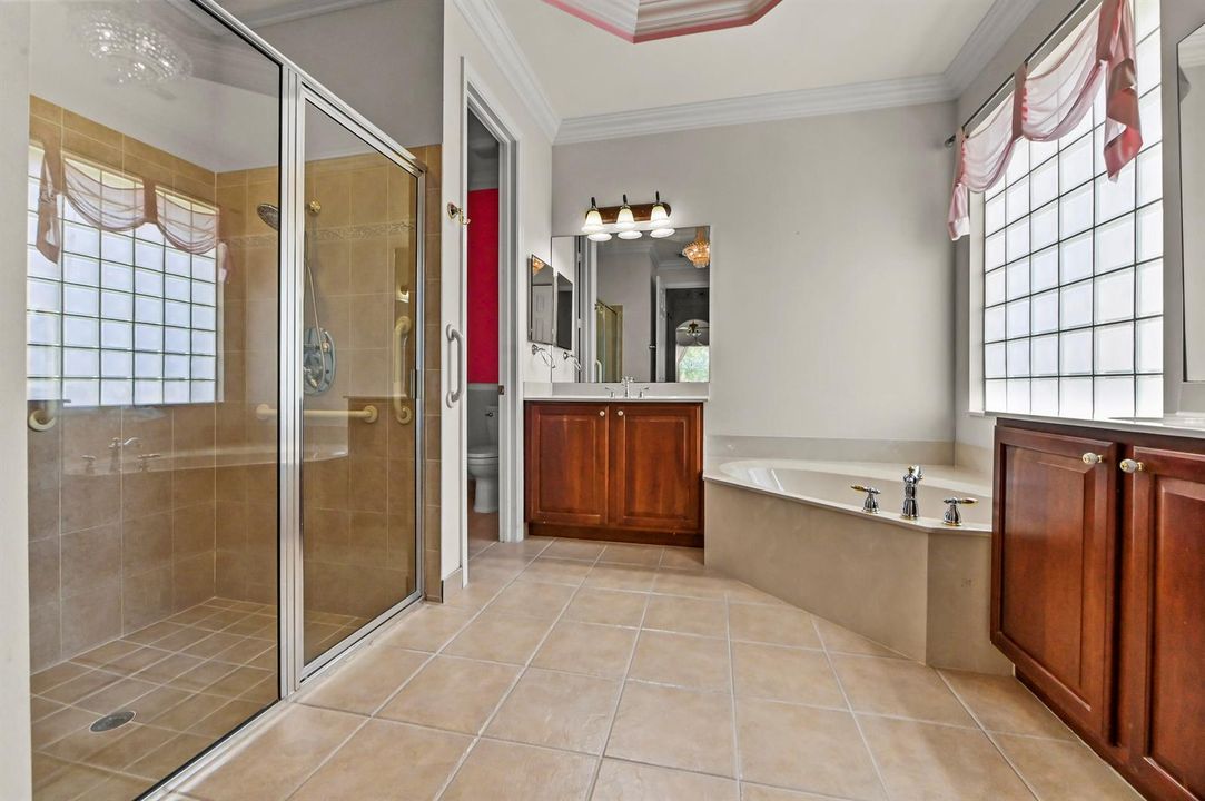 31 Bathroom 01