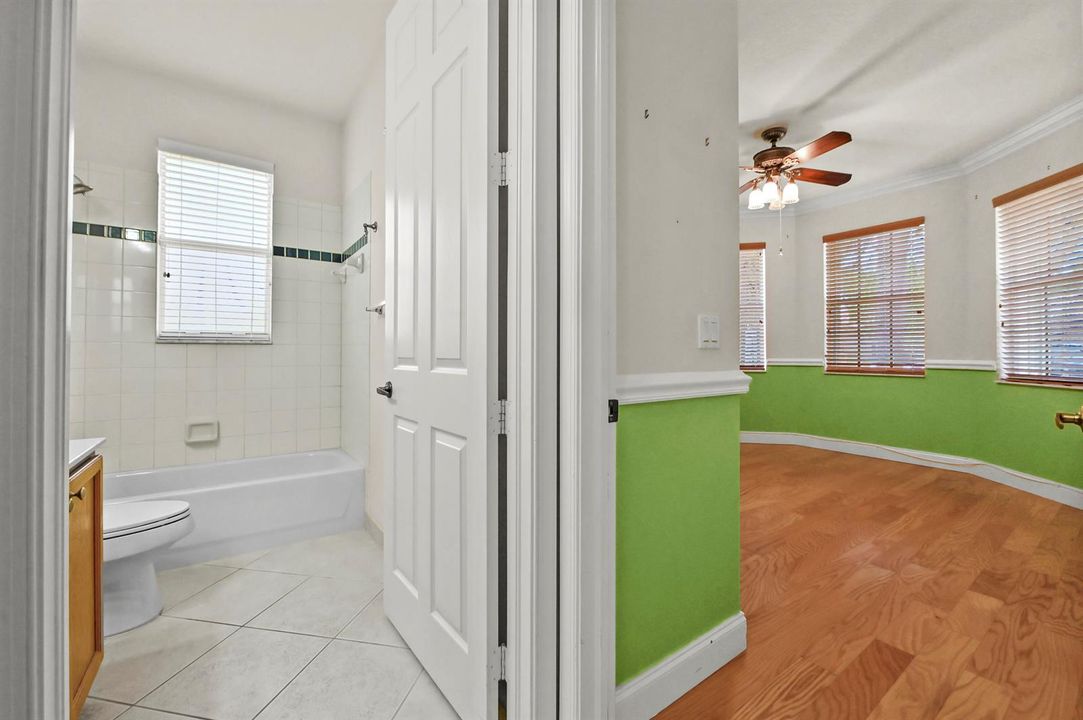 08 Hallway 01