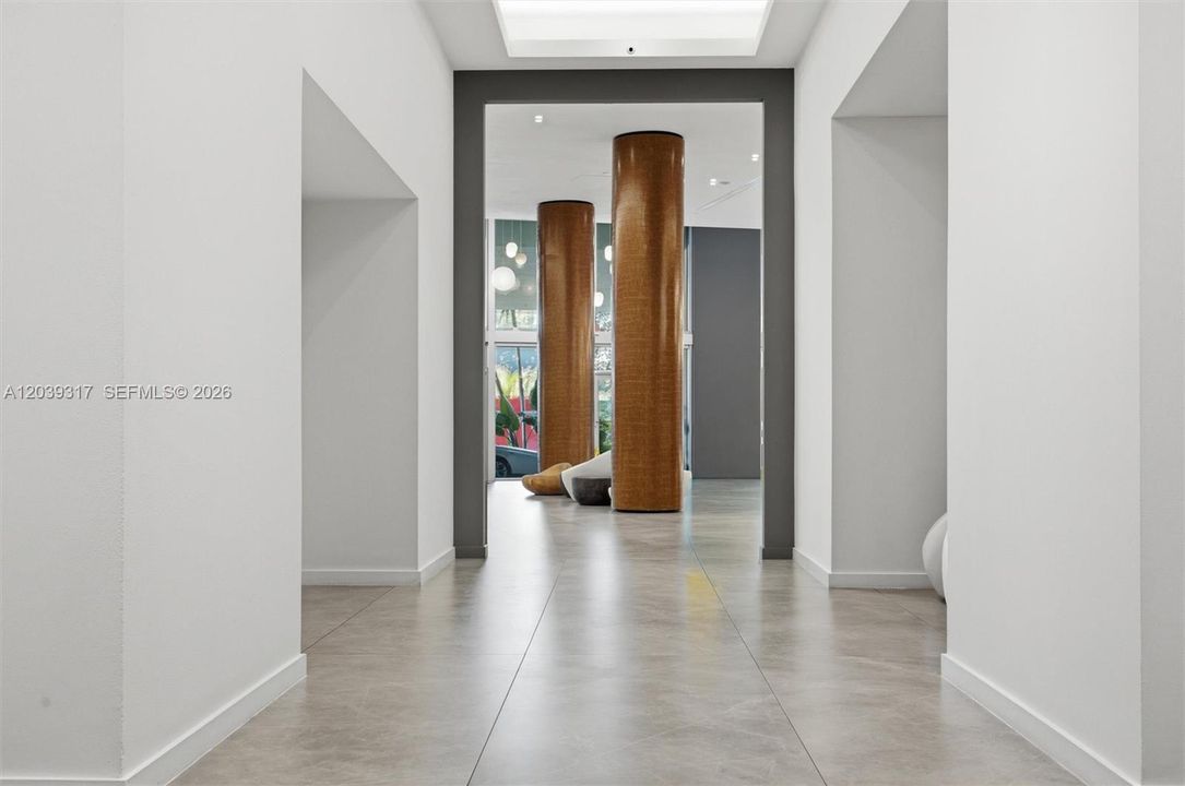 For Sale: $490,000 (2 beds, 2 baths, 1075 Square Feet)