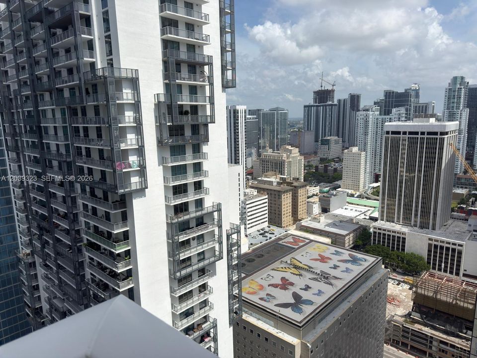 For Sale: $365,000 (1 beds, 1 baths, 544 Square Feet)