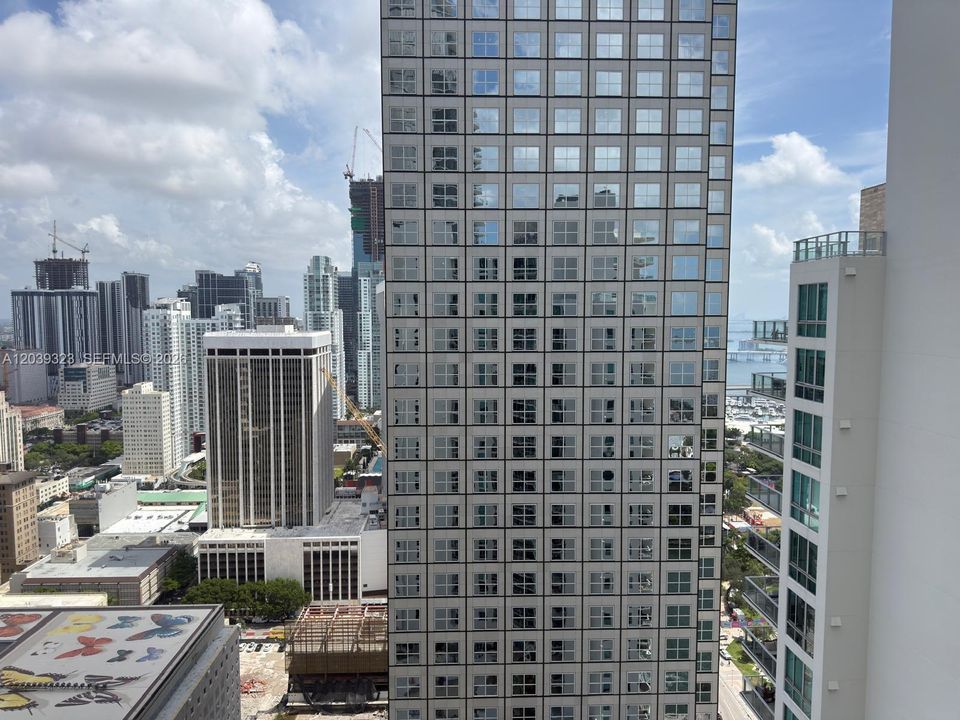 For Sale: $365,000 (1 beds, 1 baths, 544 Square Feet)