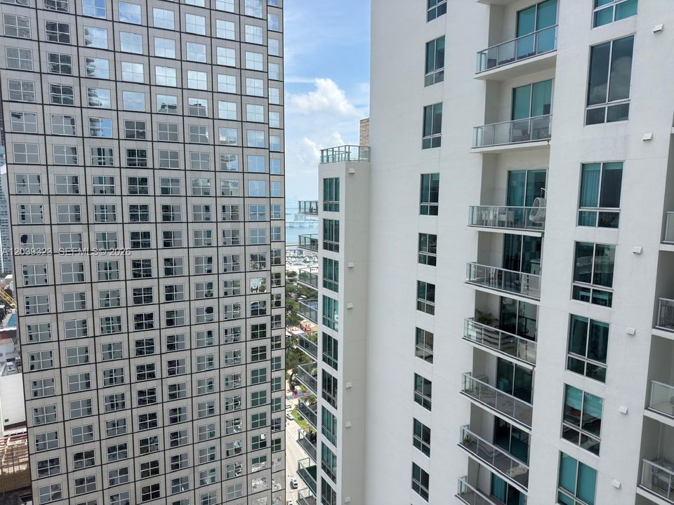 For Sale: $365,000 (1 beds, 1 baths, 544 Square Feet)