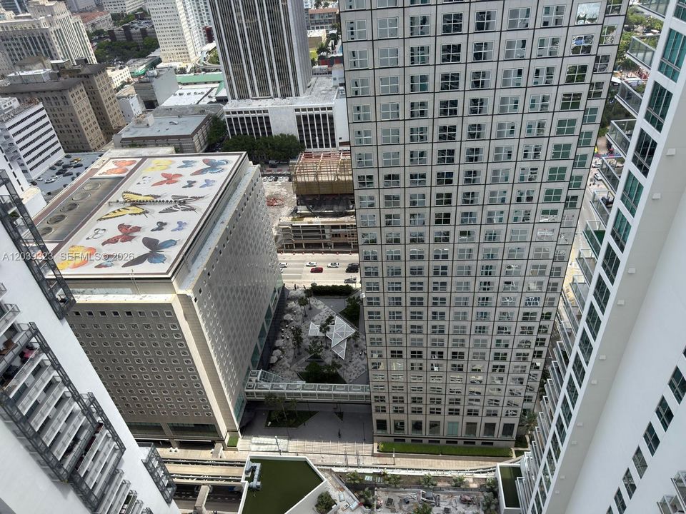 For Sale: $365,000 (1 beds, 1 baths, 544 Square Feet)