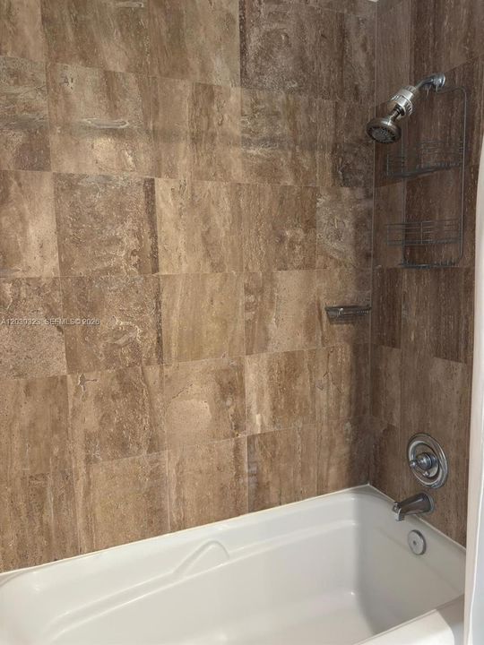 For Sale: $365,000 (1 beds, 1 baths, 544 Square Feet)