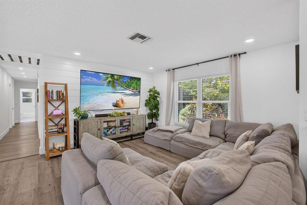 24-web-or-mls-5D1A3977