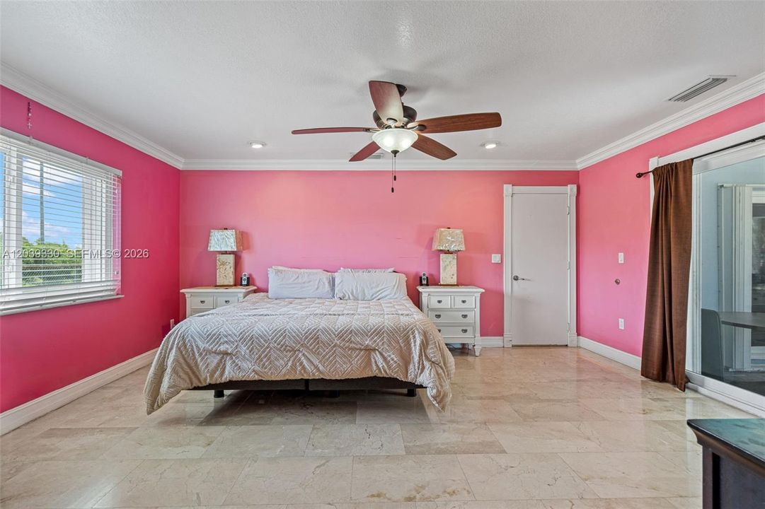 For Sale: $1,300,000 (3 beds, 2 baths, 3736 Square Feet)