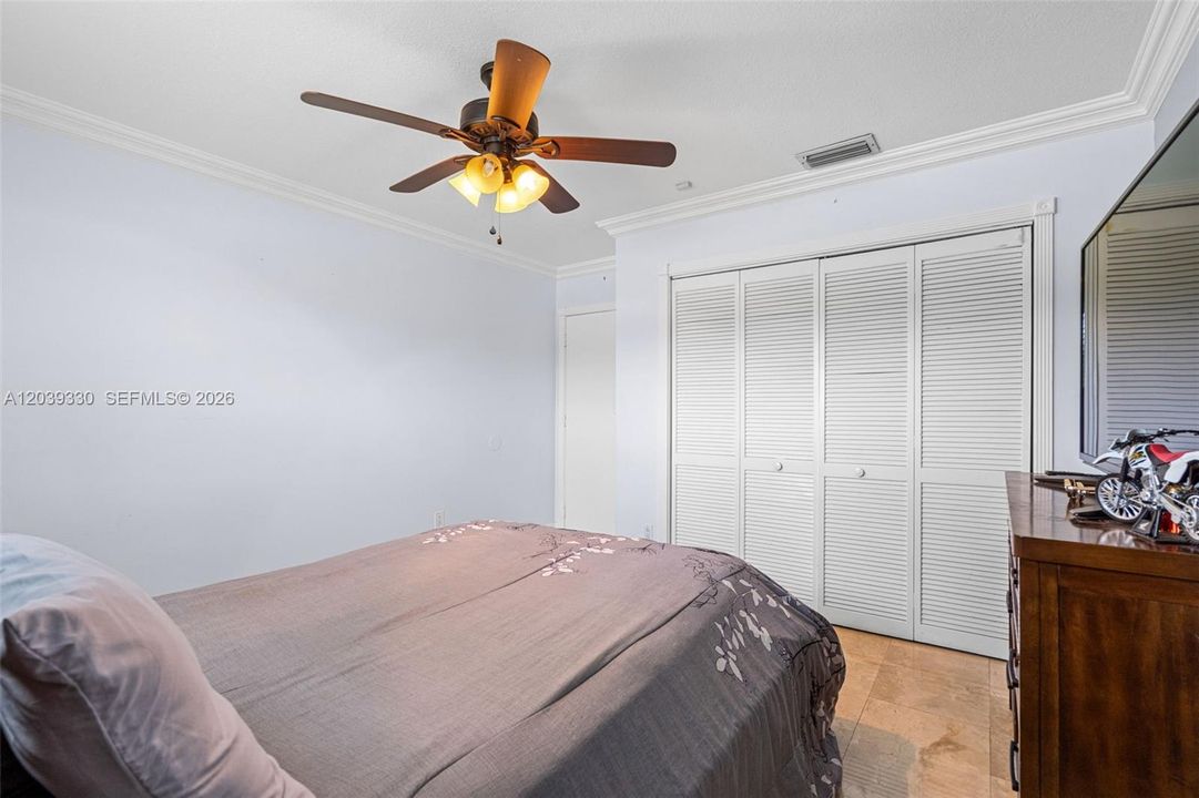 For Sale: $1,300,000 (3 beds, 2 baths, 3736 Square Feet)