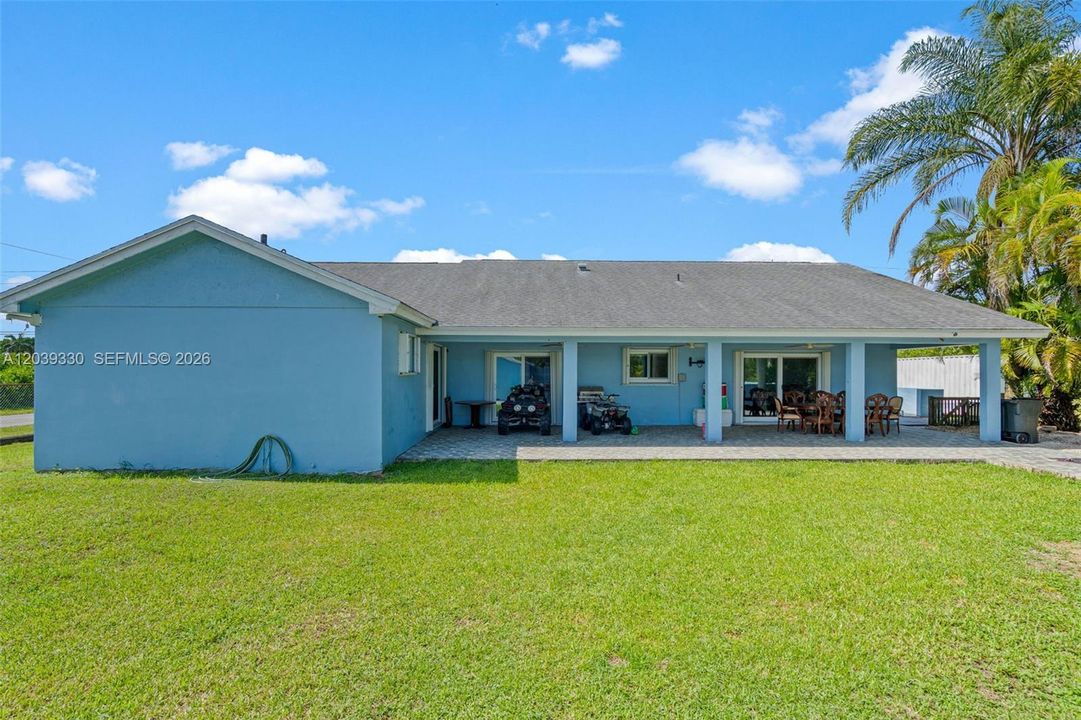 For Sale: $1,300,000 (3 beds, 2 baths, 3736 Square Feet)