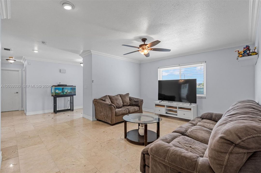 For Sale: $1,300,000 (3 beds, 2 baths, 3736 Square Feet)