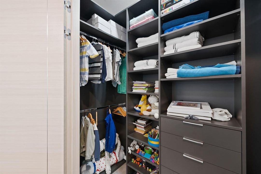 Guest Suite Closet