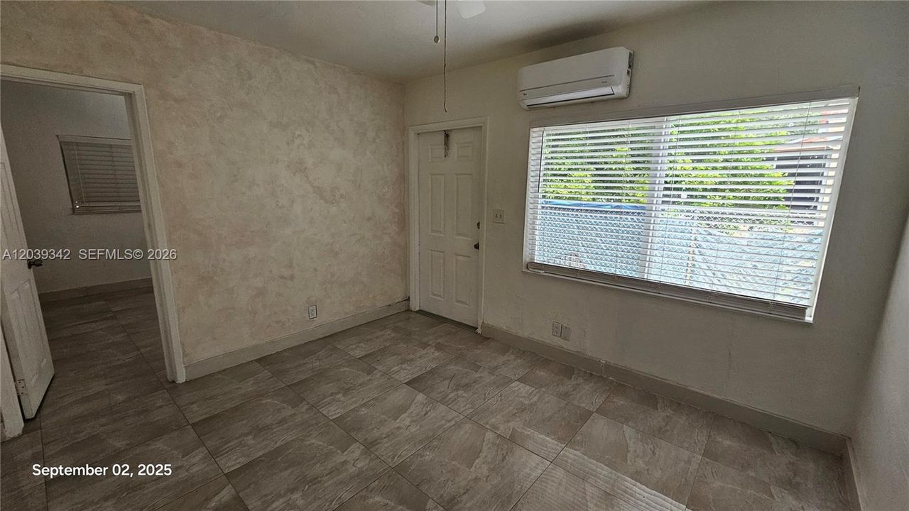 En Renta: $1,550 (1 camas, 1 baños, 700 Pies cuadrados)
