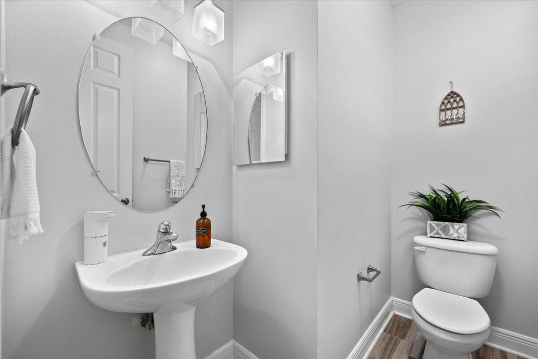 Powder Room / Half Bathroom