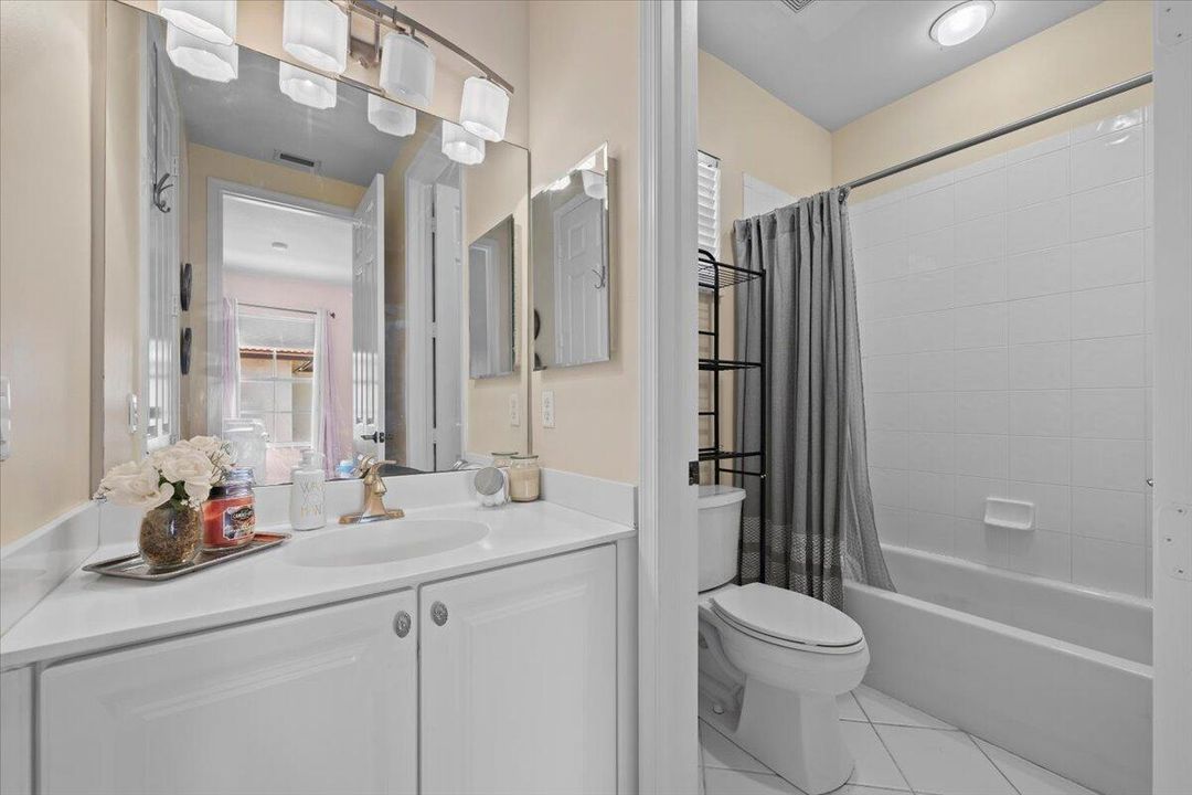 2nd Bathroom