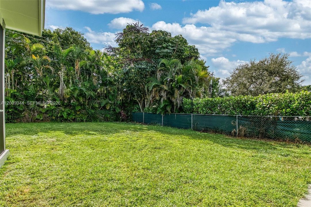 For Rent: $3,100 (2 beds, 1 baths, 1010 Square Feet)