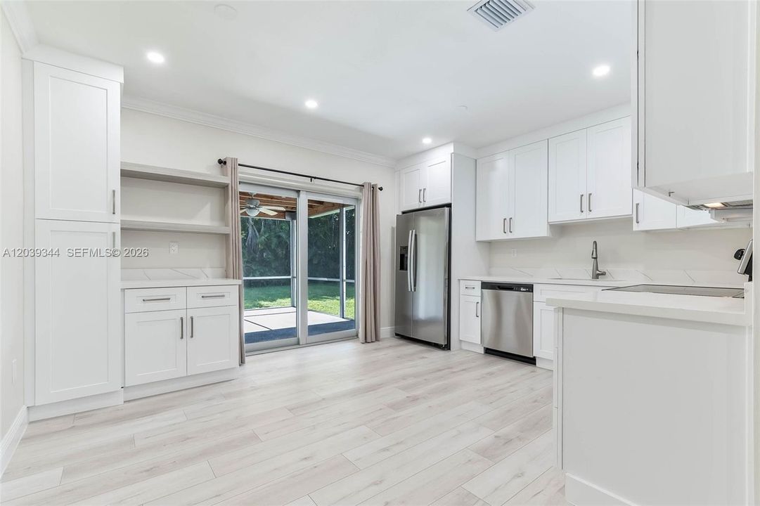 For Rent: $3,100 (2 beds, 1 baths, 1010 Square Feet)