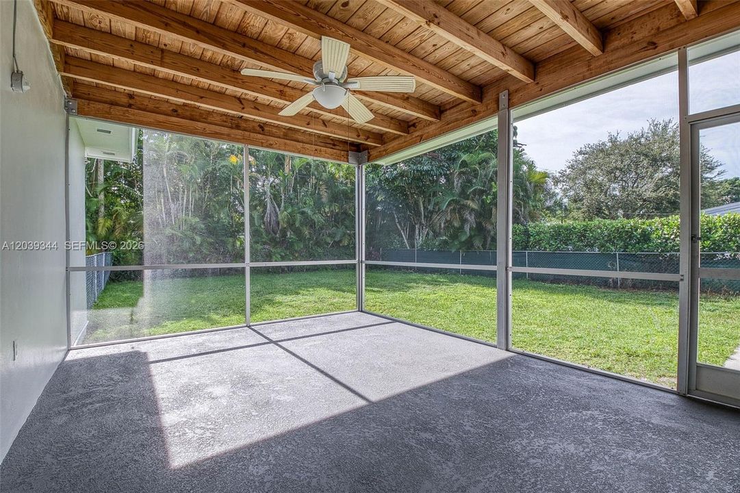 For Rent: $3,100 (2 beds, 1 baths, 1010 Square Feet)