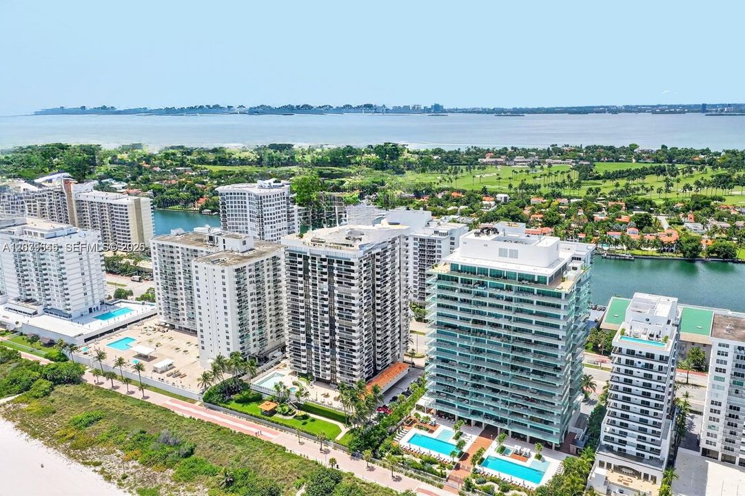For Rent: $4,485 (2 beds, 2 baths, 1310 Square Feet)
