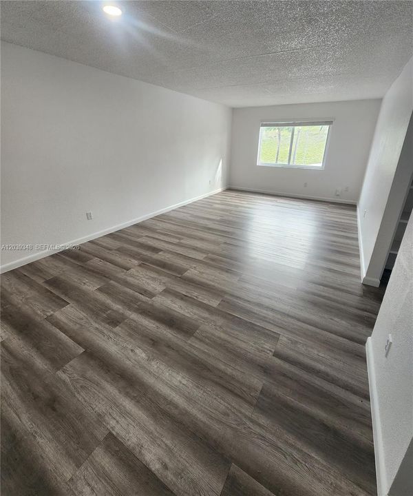 For Rent: $1,700 (1 beds, 1 baths, 434568 Square Feet)