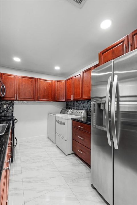 For Sale: $525,000 (3 beds, 2 baths, 1167 Square Feet)